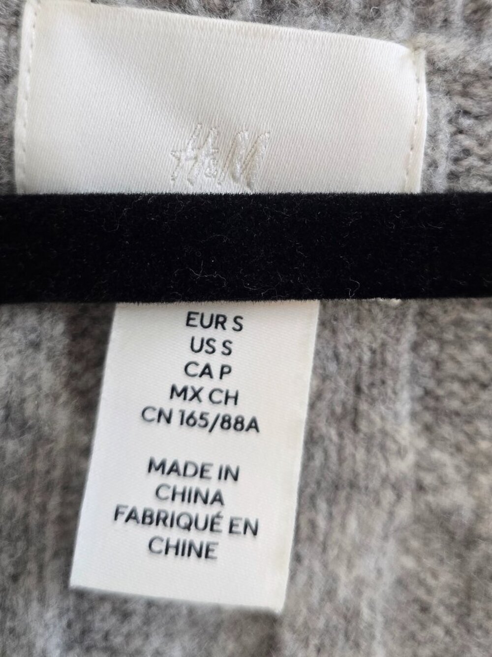H&M Cable-Knit V-neck Cardigan Sweater - Gray - Picture 3 of 5